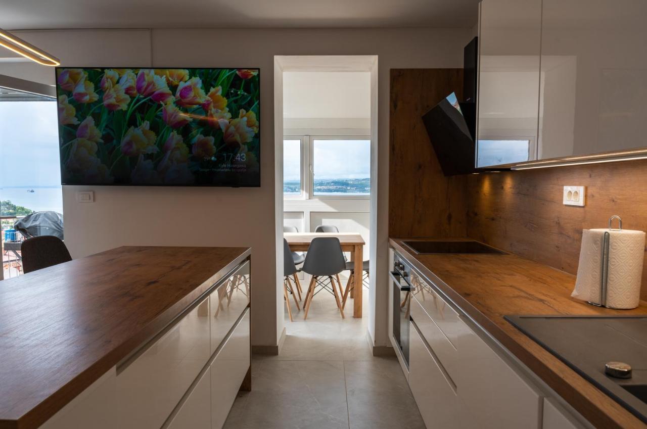 Capo Di Vista Apartment Копер Екстериор снимка